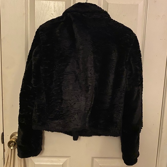 Reformation Hugo Jacket - Picture 8 of 9